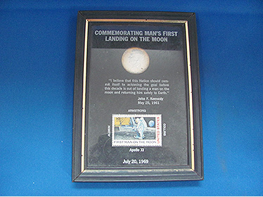 アポロ11号の記念切手＆コインのセット